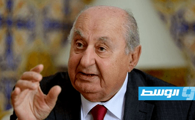 لجنة صياغة الدستور بتونس تسلم مشروع الدستور الجديد لقيس سعيد الإثنين