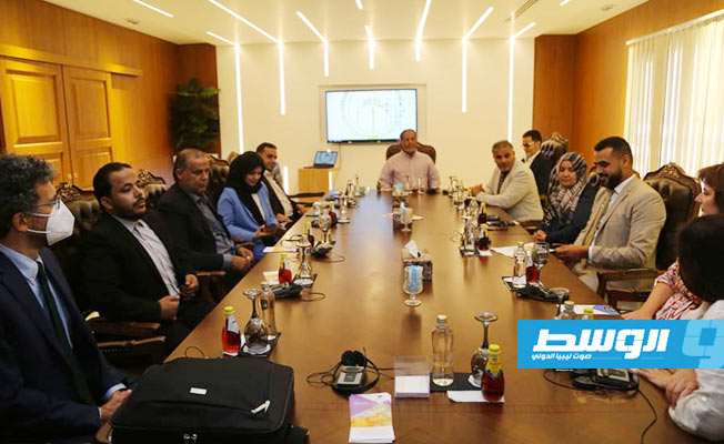 رئيس «تسييري بنغازي» يبحث مع مسؤولي مبادرة نيقوسيا الخطة الزمنية لبرنامج التدريب
