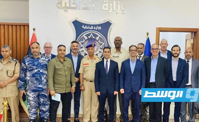 «الداخلية» تتابع مع بعثة «يوبام - ليبيا» تجهيز المنافذ الحدودية بمراقبة متطورة