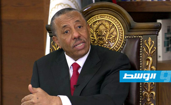 الثني يأذن بصرف مرتبات الأشهر الثلاثة القادمة لبعض الشركات