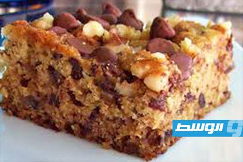 تمر بالمكسرات والزبدة في الفرن