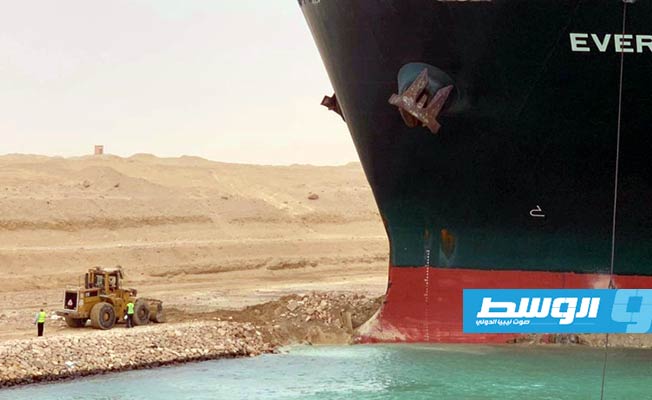 ارتفاع سعر النفط في نيويورك بنسبة 5% بسبب جنوح سفينة في قناة السويس