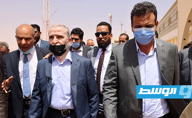 أبوجناح وصنع الله في سبها لمتابعة تزويد الجنوب بالوقود