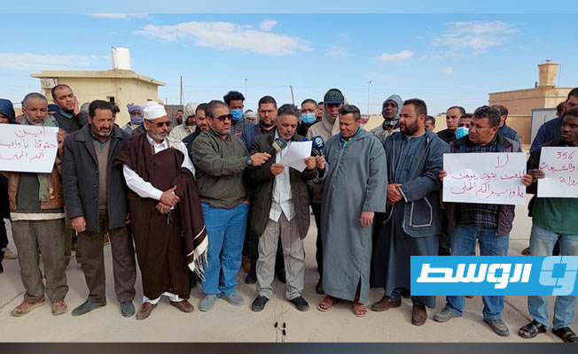 عمال وموظفو «خدمات النظافة» ببني وليد يرفضون نقل اختصاصات الشركة للبلديات