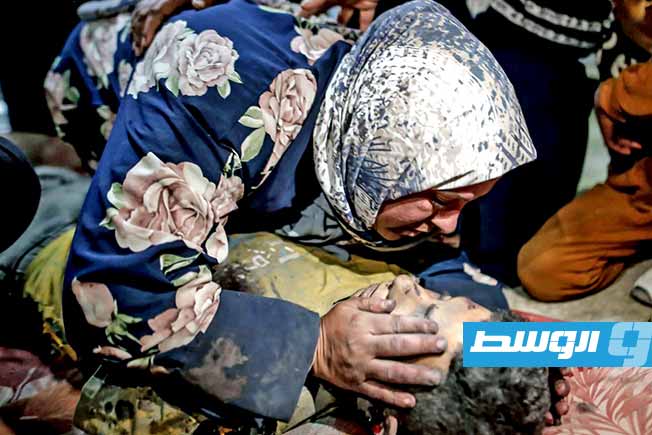مسعفون: استشهاد 3 فلسطينيين بينهم طفل في غارات إسرائيلية على غزة