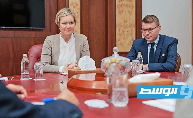 السفيرة البريطانية: الصفقات الضيقة بين الأفراد ليست أساسا مستداما وشاملا لاتخاذ قرارات بشأن مستقبل ليبيا
