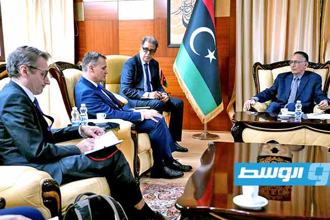 الحويج يبحث مع السفير الفرنسي تفعيل الاتفاقات التجارية بين البلدين