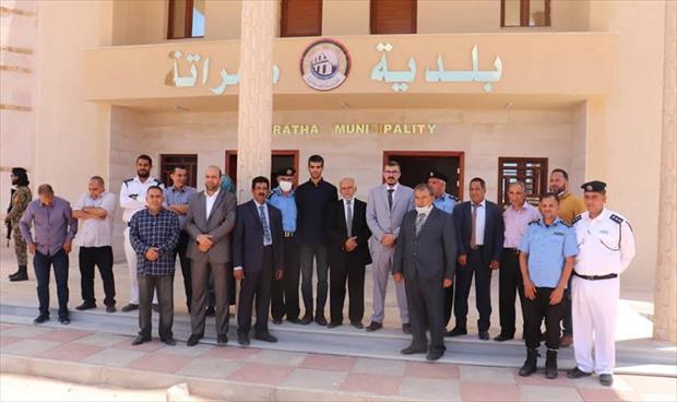 التومي يؤكد استعداد وزارة الحكم المحلي لدعم بلدية صبراتة وتحسين الخدمات داخل نطاقها
