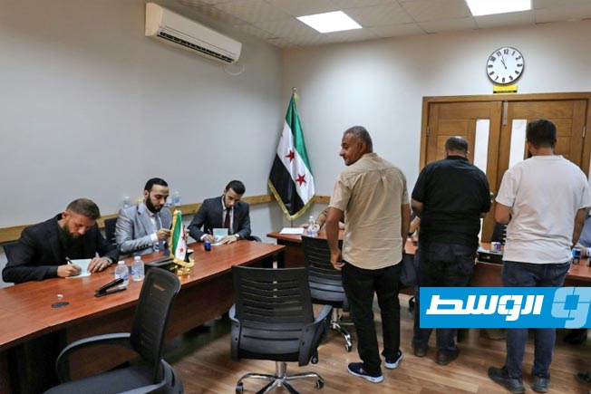 مئات السوريين في ليبيا يستفيدون من تذاكر عودة مجانية إلى بلادهم