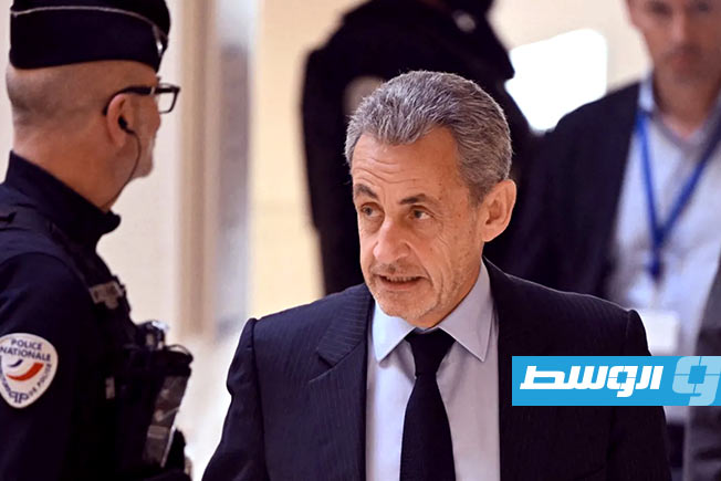 أول حكم في تاريخ فرنسا بسجن رئيس سابق بسبب القذافي