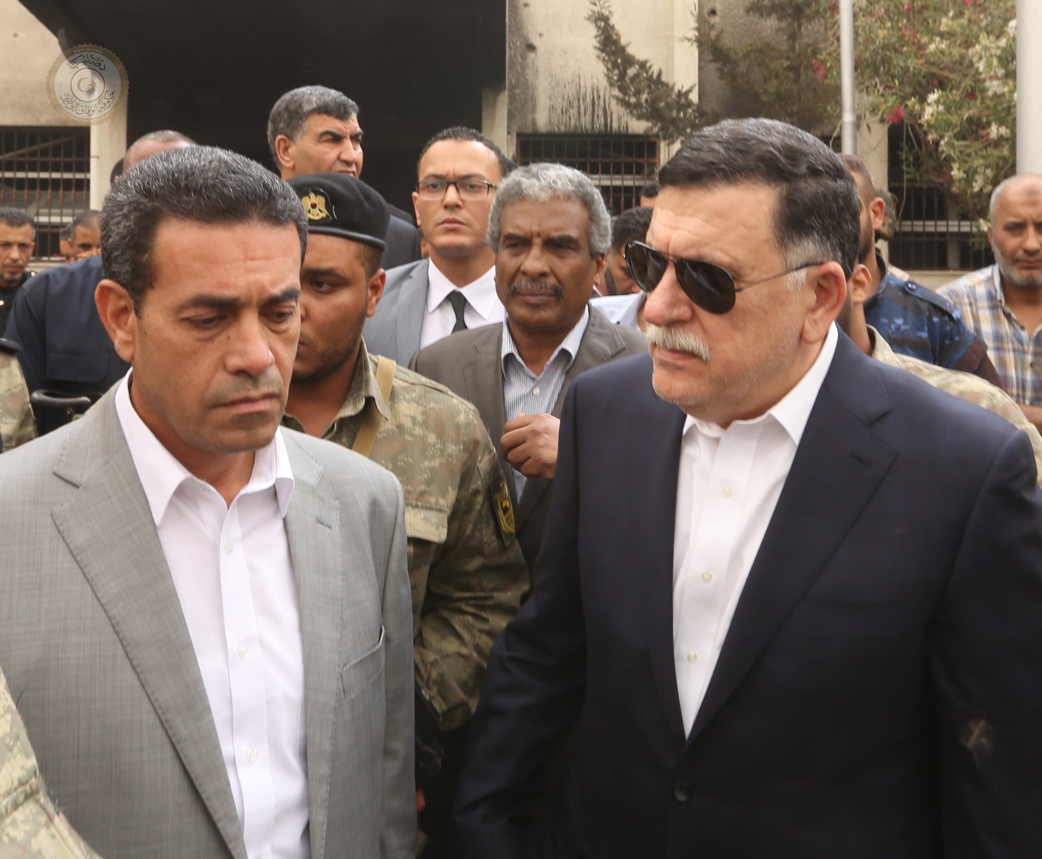 السراج يتفقد موقع الهجوم الإرهابي على مقر مفوضية الانتخابات