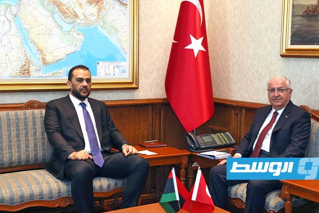 الزوبي يلتقي وزير الدفاع التركي في أنقرة