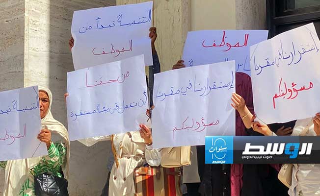 موظفون في إدارة التنمية المجتمعية ببلدية طرابلس المركز يرفضون إخلاء مقرهم