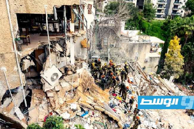 الاحتلال يعلن انتشال 4 جثث من تحت حطام مبنى في حيفا دمره صاروخ إيراني