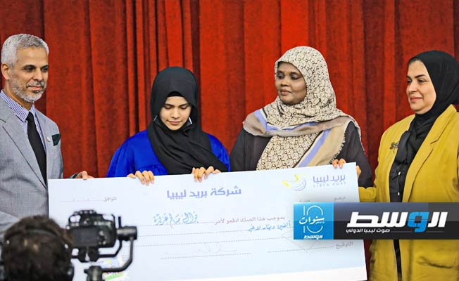 معرض بالقبة الفلكية يحتفي بالتراث في الطوابع البريدية