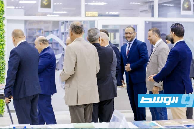 افتتاح معرض الكتاب بالبيت الليبي للعلوم والثقافة في الزاوية
