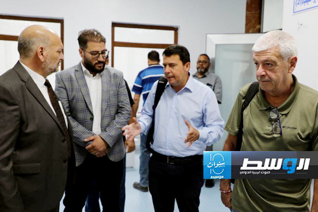خبير من معهد «سيام باري» الإيطالي يوصي بتعديلات ضرورية على مختبر الإصحاح البيئي