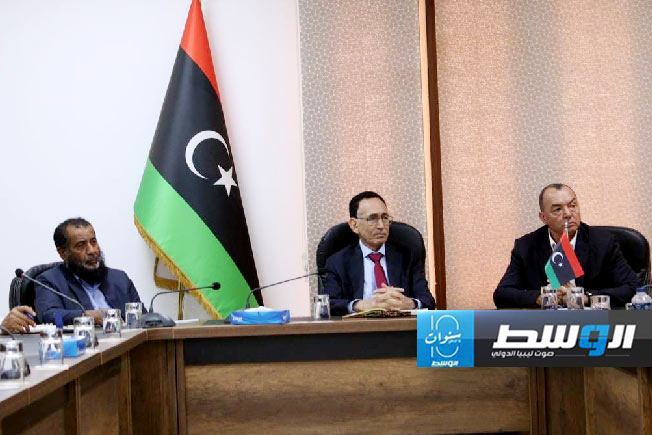 ‏‎الحويج يوجه بتنظيم أسعار اللحوم والدواجن والبيض