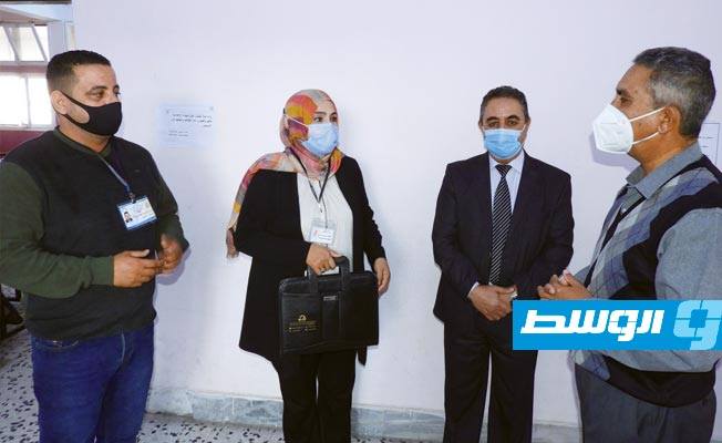 طلاب الشهادة الثانوية يواصلون أداء الامتحانات وجولة على لجان تاجوراء