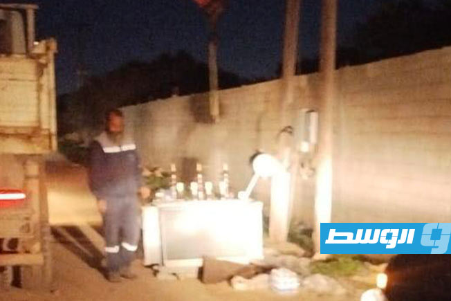 محول جديد ينهي معاناة حي السراج ببنغازي مع انقطاعات الكهرباء