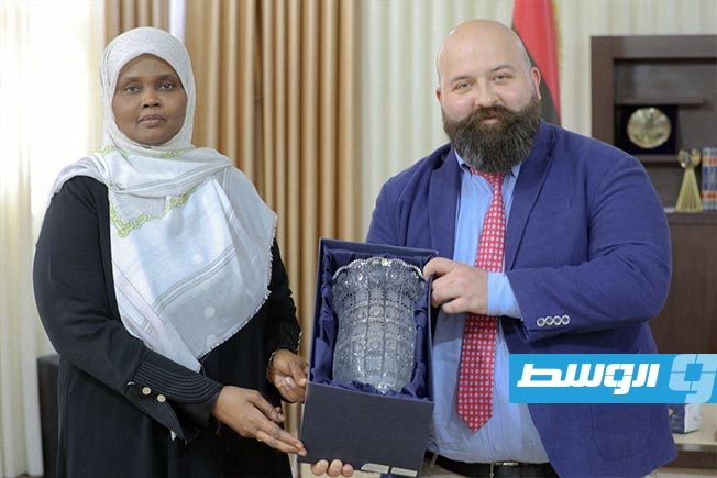 وزيرة الثقافة تبحث مع «يونس أمرة» سُبل تعزيز التعاون الثقافي بين ليبيا وتركيا