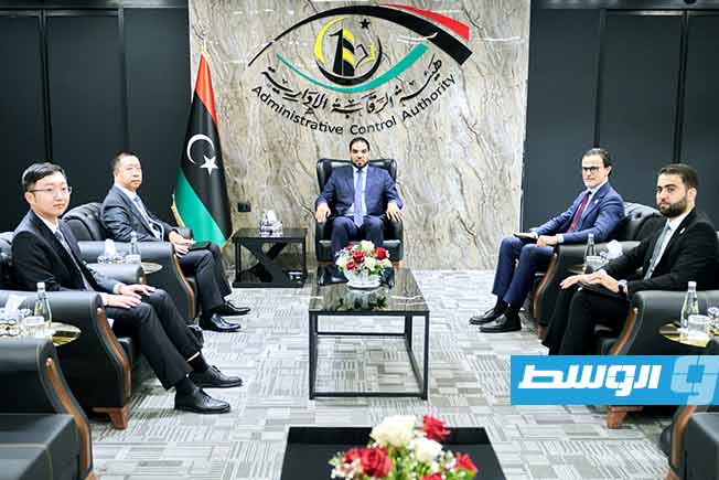 القائم بالأعمال الصيني يعرض على قادربوه مبادرة «الحوكمة العالمية»
