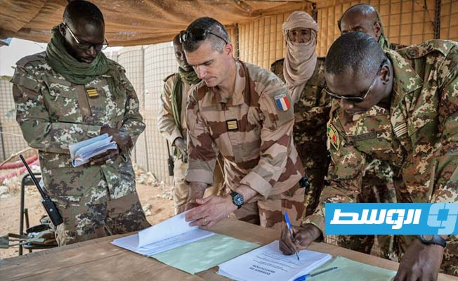 آخر العسكريين الفرنسيين في قوة «برخان» يغادرون مالي