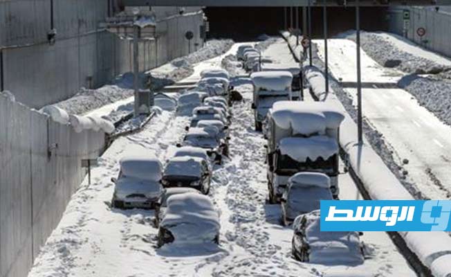 بسبب العاصفة الثلجية..فشل مذكرة حجب الثقة بالحكومة اليونانية