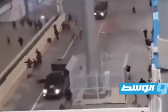 سيارات أمن تدهس مشجعين بعد مباراة الأهلي طرابلس والسويحلي في طرابلس