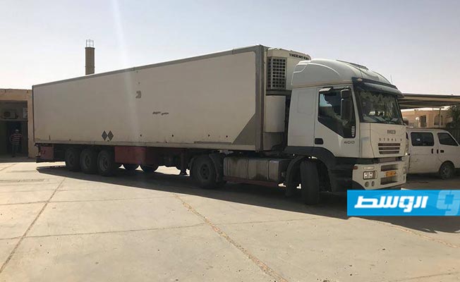 بالصور.. وصول شحنة أدوية إلى مستشفى غدامس العام