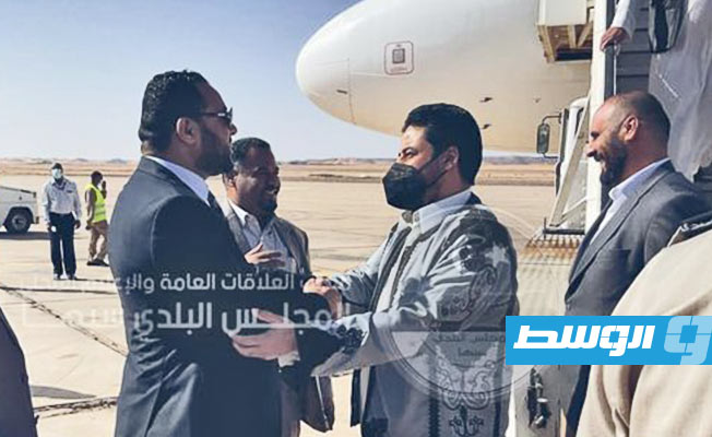 معتوق يبحث تطورات الهجرة غير الشرعية بالمنطقة الجنوبية في أول زيارة لسبها