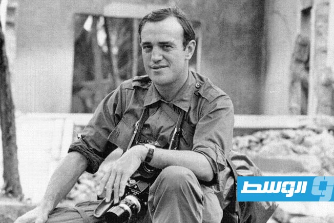 وفاة المراسل الحربي الشهير بيتر أرنيت عن 91 عاما