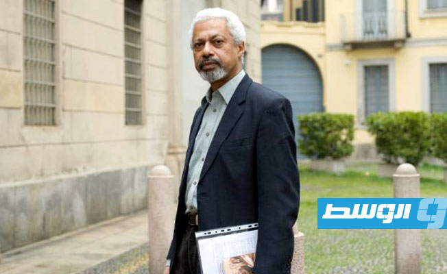 عبدالرزاق غورنا: اللاجئون الأفارقة لا يأتون إلى أوروبا فارغي الأيدي
