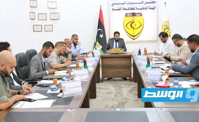 أجديد يعد بتوفير احتياجات فروع هيئة مكافحة الفساد بالمنطقة الغربية