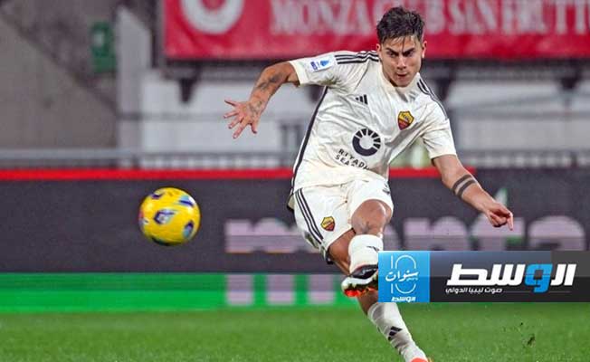 روما يكتسح مونزا برباعية في الدوري الإيطالي