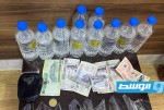 ضبط شخص بتهمة الاتجار بالخمور والمخدرات في البياضة