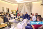 الكوني يلتقي وفدًا من مدينة مصراتة