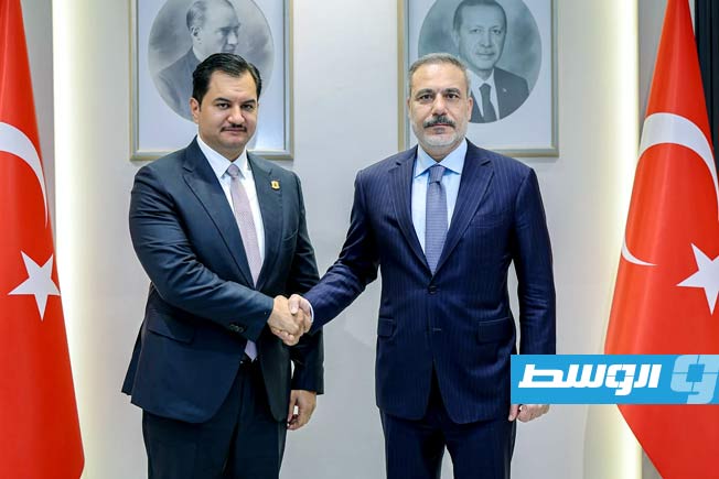 وزير الخارجية التركي يلتقي صدام حفتر