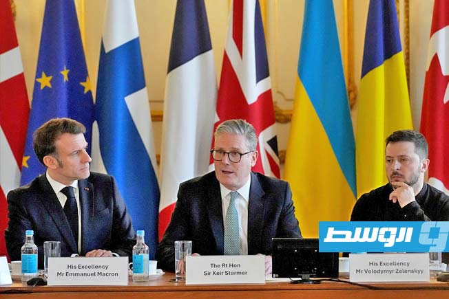ماكرون وستارمر يقترحان هدنة في أوكرانيا لمدة شهر