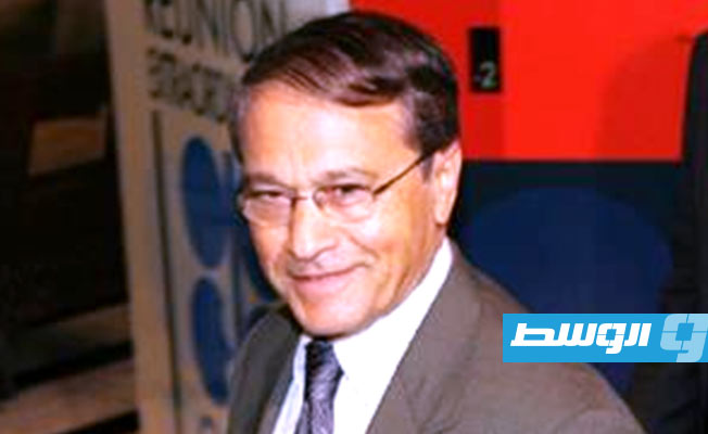 بدء محاكمة وزير الطاقة الجزائري الأسبق شكيب خليل في قضايا فساد