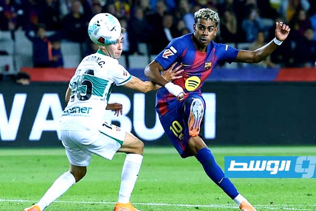 برشلونة يتجاوز صدمة «الكلاسيكو» بثلاثية في إلتشي