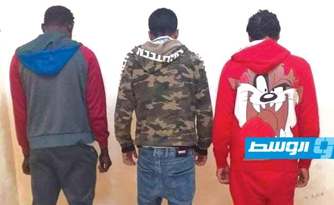 مديرية أمن بنغازي: القبض على عصابة سرقت مبلغا ماليا من سودانيين