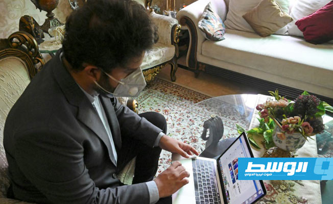 مصابون بـ«كوفيد-19» يغامرون بحياتهم للحصول على بلازما المتعافين