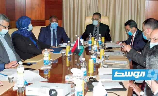 الحويج: دراسة شاملة للوضع الاقتصادي قبل رفع دعم المحروقات