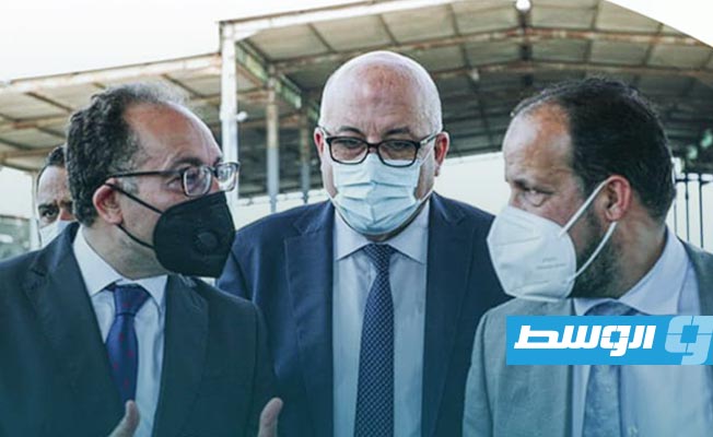 وزير الصحة يلتقي نظيره التونسي في معبر رأس اجدير لبحث جهود مواجهة «كورونا»