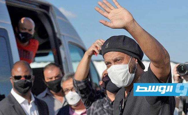 بالفيديو.. إصابة البرازيلي رونالدينيو بفيروس كورونا