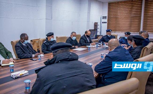 لجنة ضم المقاتلين تناقش آخر الاستعدادات للبدء في أول دورة تدريبية
