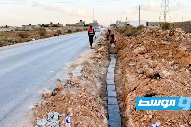 إنجاز 95% من مشروع معالجة الشبكة الكهربائية في منطقة الفعكات
