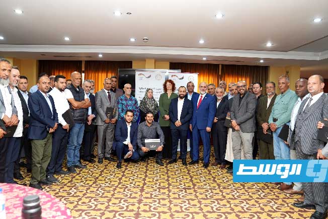 ختام دورة تدريبية للمراقبين الماليين بالبلديات عن تعزيز الحوكمة المالية الرشيدة