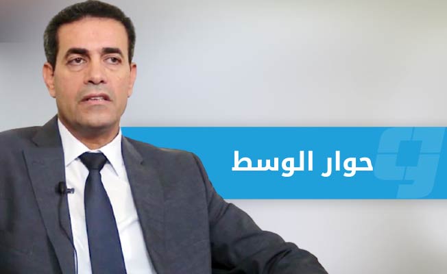 رئيس مفوضية الانتخابات في حوار لـ«الوسط»: نتعهد بانتخابات نزيهة.. وهذه حقيقة أعداد الناخبين والميزانية